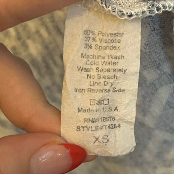 Charlotte Russe Blue and White Aztec Print Cardigan Size XS - Picture 4 of 4